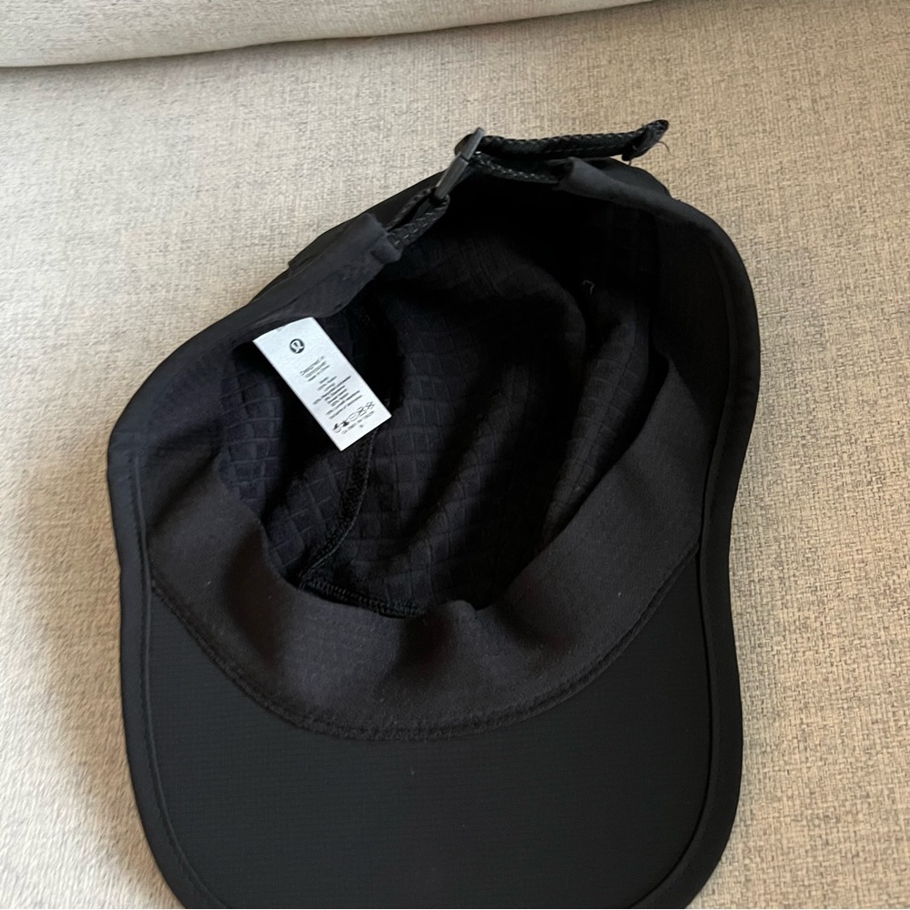 Lululemon packable hat - Picture 4 of 4
